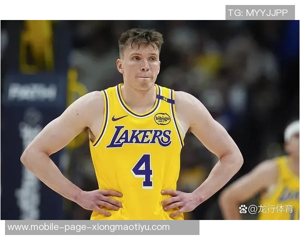 卡斯尔谈哈珀状态不明预计周四对湖人比赛将会出战 卡斯尔谈哈珀状态不明预计周四对湖人比赛将会出战