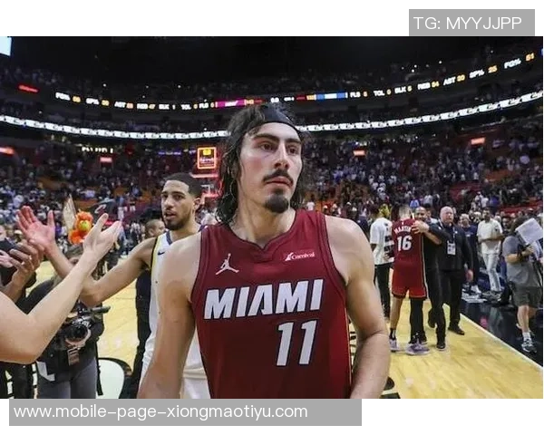 斯波称赞哈克斯进攻能力为球队创造机会小阵容对手面前他成关键优势 斯波称赞哈克斯进攻能力为球队创造机会小阵容对手面前他成关键优势